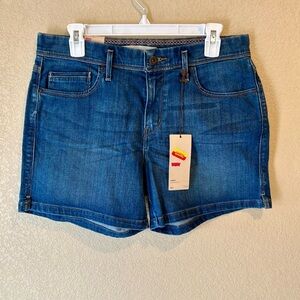 Levi's NWT Women's Blue Denim Shorts Mid Thigh Size 8